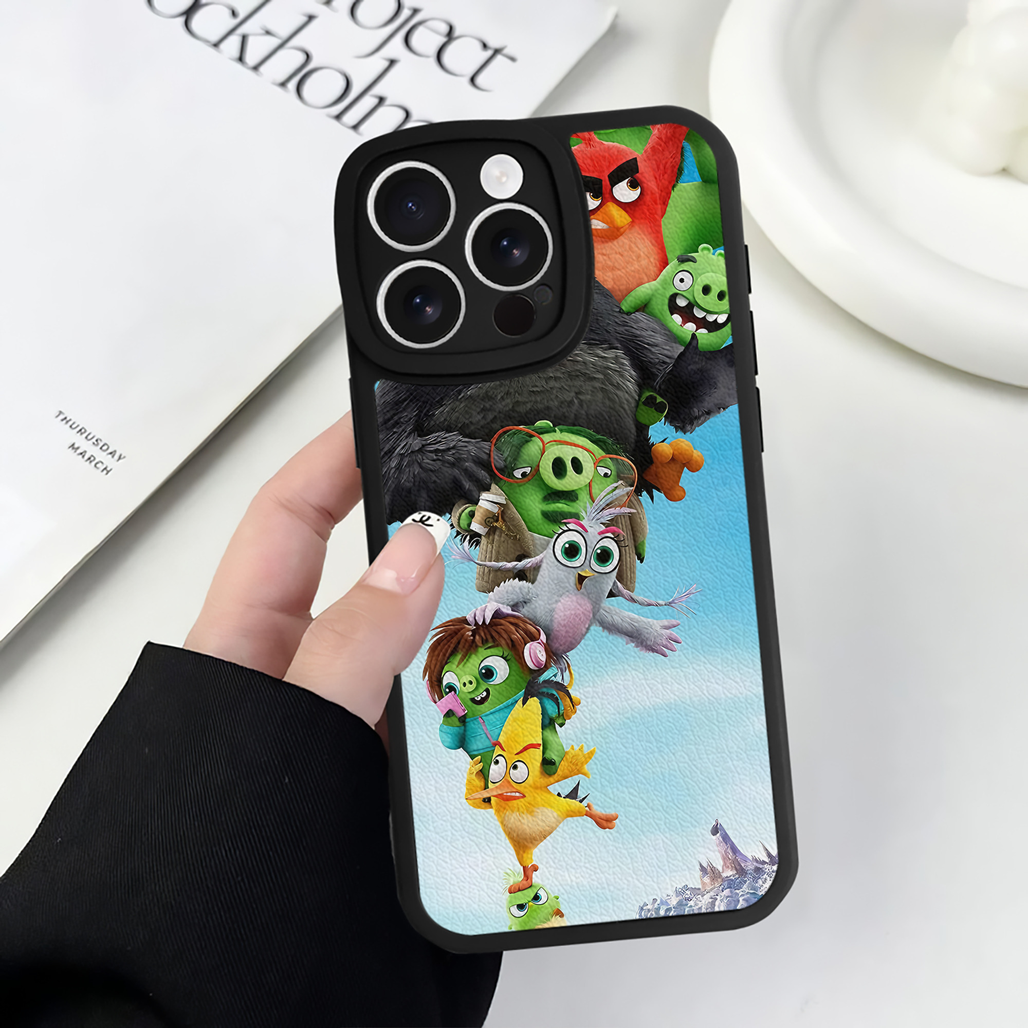 （画像用） Angry Birds アングリーバード 【iPhone 16シリーズ対応】シリコンスマホケース（レザー調） 材質：シリコン
